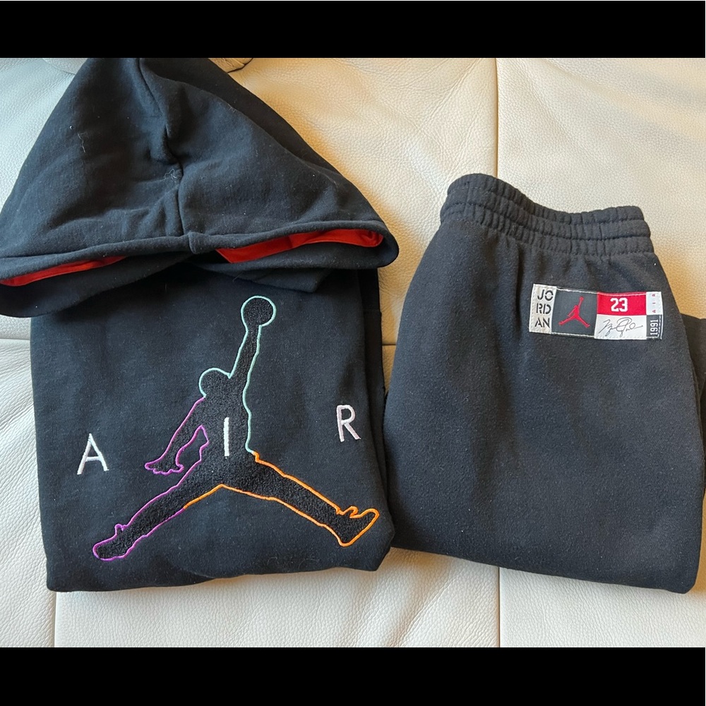 Jordan sweat suit.